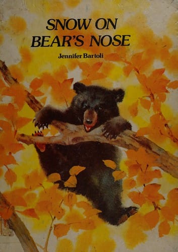 Snow on bear's nose: a story of a Japanese moon bear cub