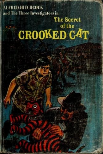 Alfred Hitchcock and the Three Investigators in the Secret of the Crooked Cat