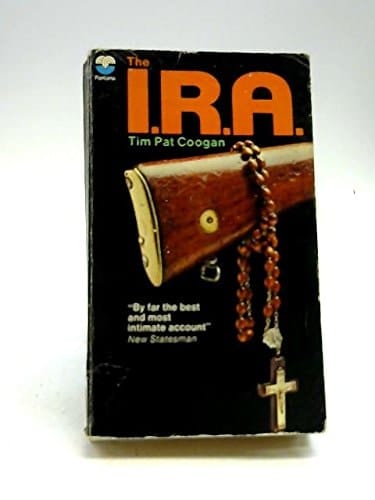 A book of Ireland; (Collins national anthologies)