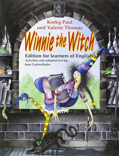 Winnie the Witch Story Book (with Activity Booklet) (Spanish Edition)