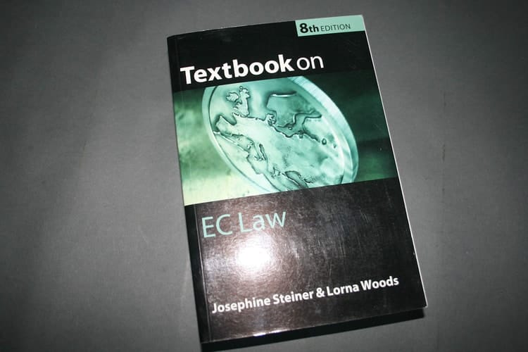 Textbook on EC Law