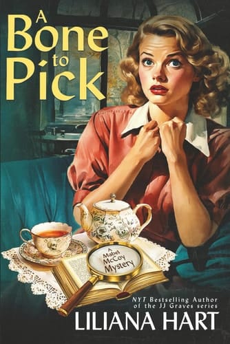 A Bone to Pick (A Mabel McCoy Mystery)