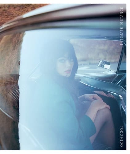 Intimate distance vingt-cinq ans de photographie, un album chronologique