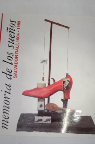Memoria de los sueños Salvador Dalí, 1904-1989 : Valencia, MuVIM, del 27 de febrero al 7 de abril de 2002