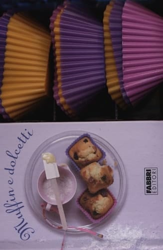 Muffin e dolcetti. Con 9 stampini in silicone