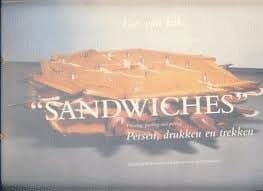 "Sandwiches" pressing, pushing and pulling