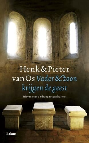Vader en zoon krijgen de geest brieven over de drang tot godsdienst