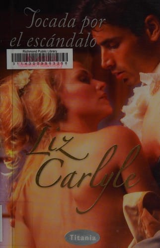 Tocada por el escándalo