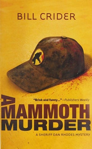 A Mammoth Murder (A Sheriff Dan Rhodes Mystery)