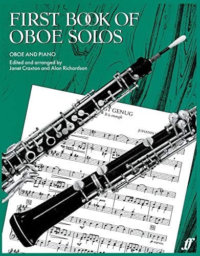 First Book of Oboe Solos: Oboe and Piano / Erstes Spielbuch fur Oboe und Klavier (English and German Edition)