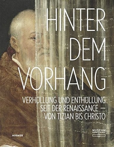 Hinter dem Vorhang