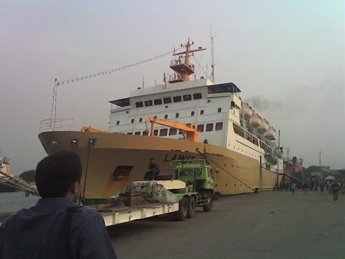 Hukum maritim dan masalah-masalah pelayaran di Indonesia