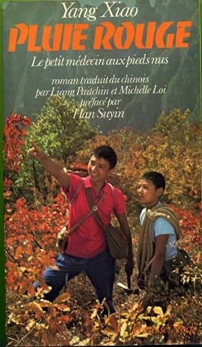 Pluie rouge un petit médecin aux pieds nus