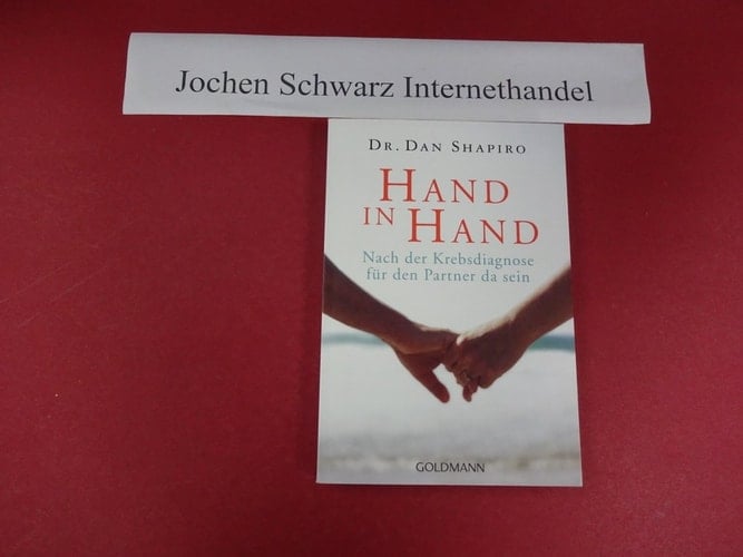 Hand in Hand nach der Krebsdiagnose für den Partner da sein