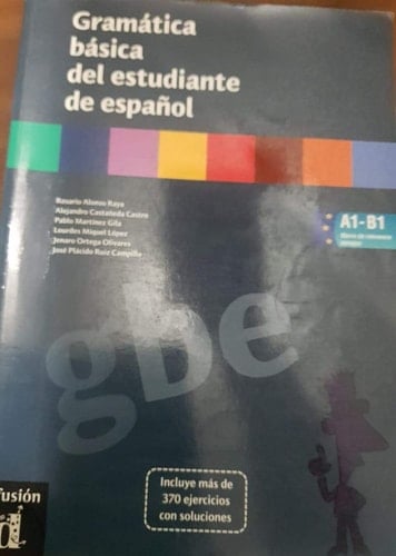Gramática básica del estudiante de español incluye más de 370 ejercicios con soluciones