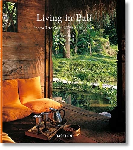 Living in Bali. Ediz. italiana, spagnola e portoghese