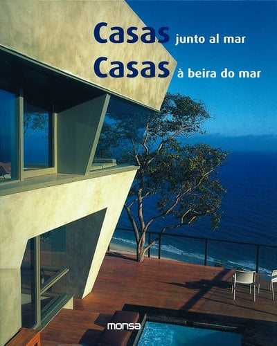 Casas junto al mar