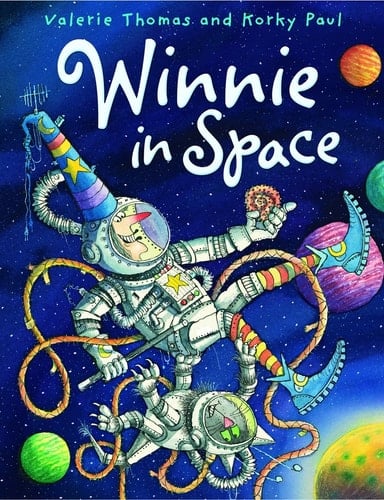 Winnie in Space. Valerie Thomas and Korky Paul
