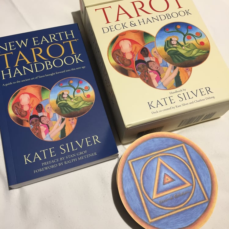 New Earth Tarot Box Set ( 2016 2nd ed. New Earth Tarot Deck, 1st ed. New Earth Tarot Handbook)