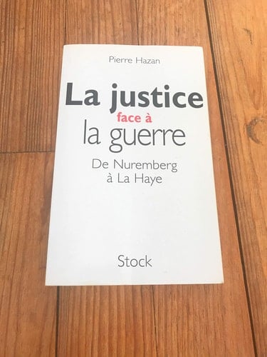 La justice face à la guerre de Nuremberg à La Haye