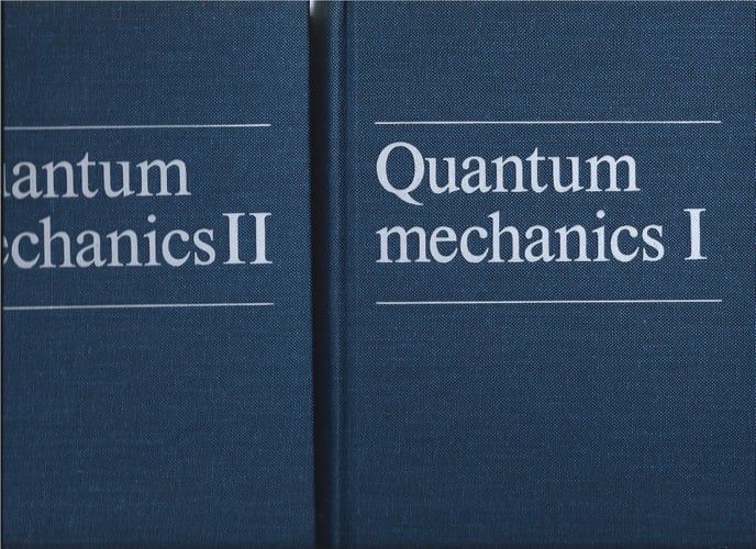Quantum Mechanics. Volume 1