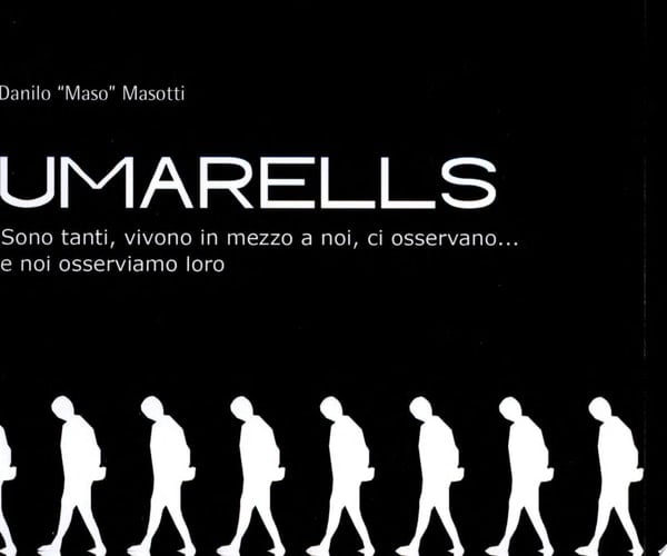 Umarells sono tanti, vivono in mezzo a noi, ci osservano... e noi osserviamo loro