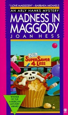 Madness in Maggody (Arly Hanks Mystery)